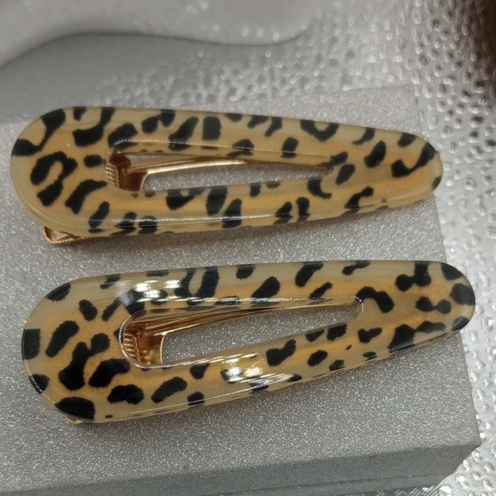 Leopard Print Hair Clips Set Vintage Bold!